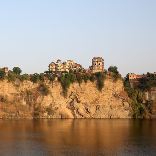 view of bhainsrorgarh-fort from a river