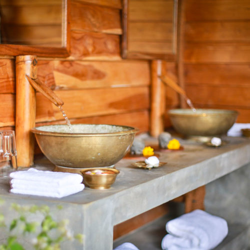 gal-oya-lodge-outdoor-bathroom