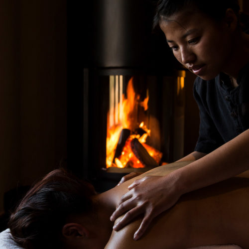 gangtey-lodge-bhutan-massage-fire