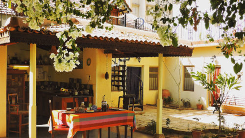 greaves_bhuj_house_outdoor_dining