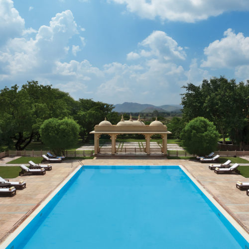 Trident Udaipur poolside