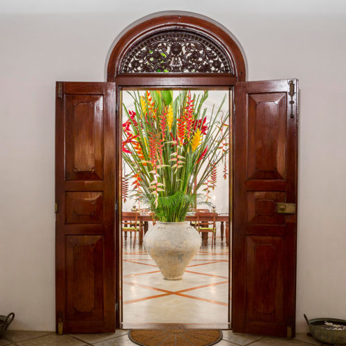 kandy-house-flowers