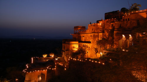 neemrana-fort-palace-at-night