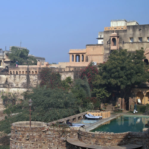 neemrana-fort-palace-pool