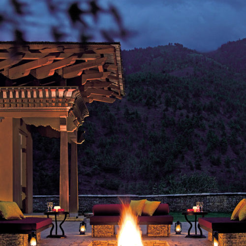 taj-tashi-thimpu-fire-pit-outside