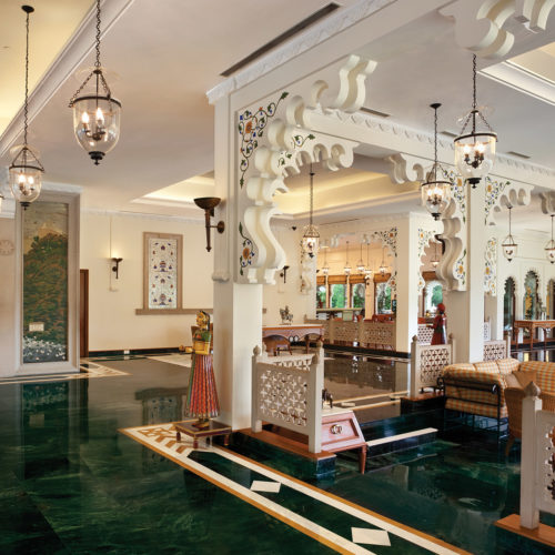 trident-udaipur-rajasthan-lobby-area