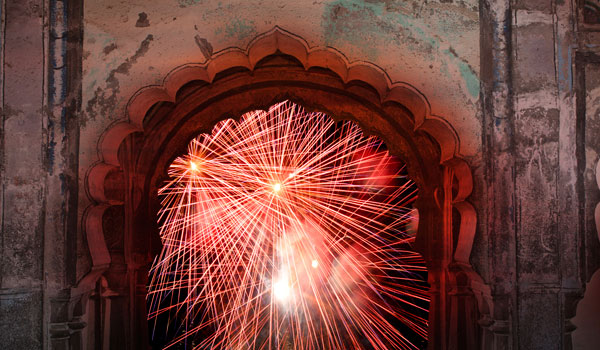 greaves_diwali_fireworks-archway_credit-istock_thinkstock