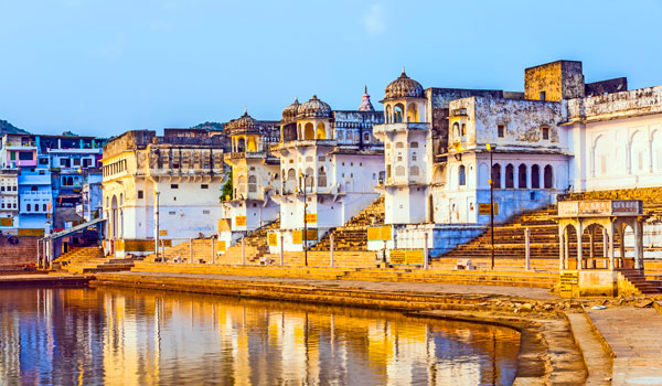 greaves_pushkar-camel-fair_pushkar-ghats_credit-istock_thinkstock