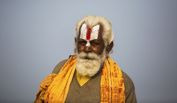 indian_forts_and_kumbh_mela_festival_-_hindu-sadhu-devotee