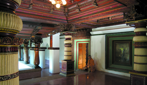 kalarikovilakominterior