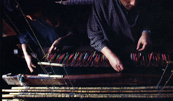 kanihama_shawl_weaving___knoxville_museum_of_art_-_flickr-com