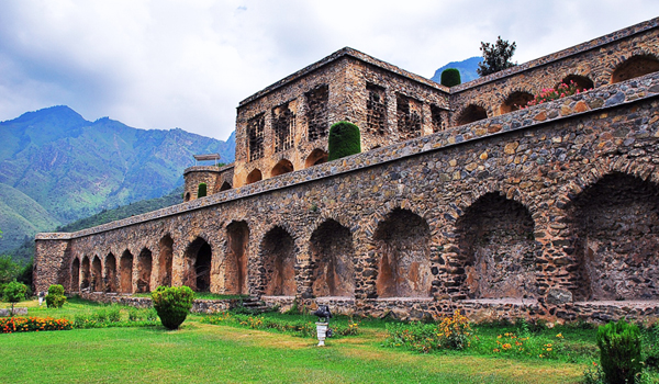 pari_mahal__srinagar___shahbasharat_-_flickr-com