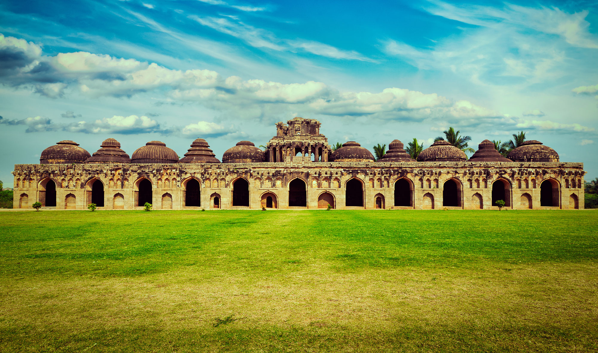 hampi tourist places around