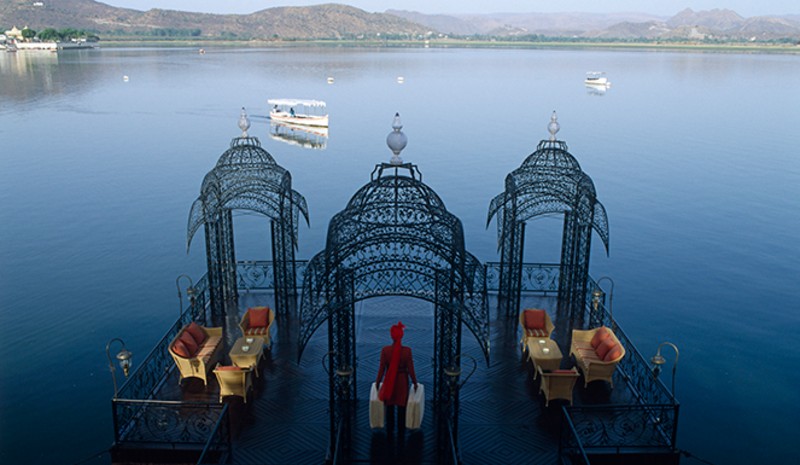 49 Indian Experiences | Lake Pichola Taj Lake Palace