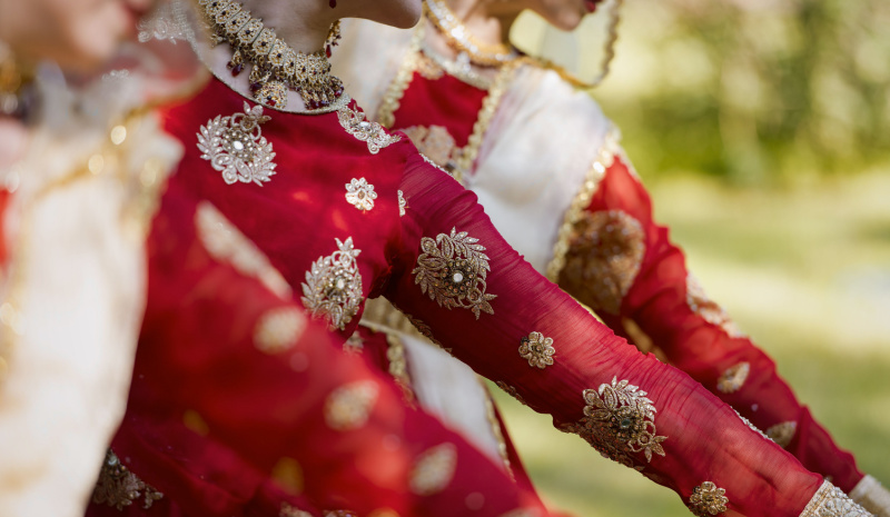 Meet the locals in Jaipur - Bollywood dancers in saris